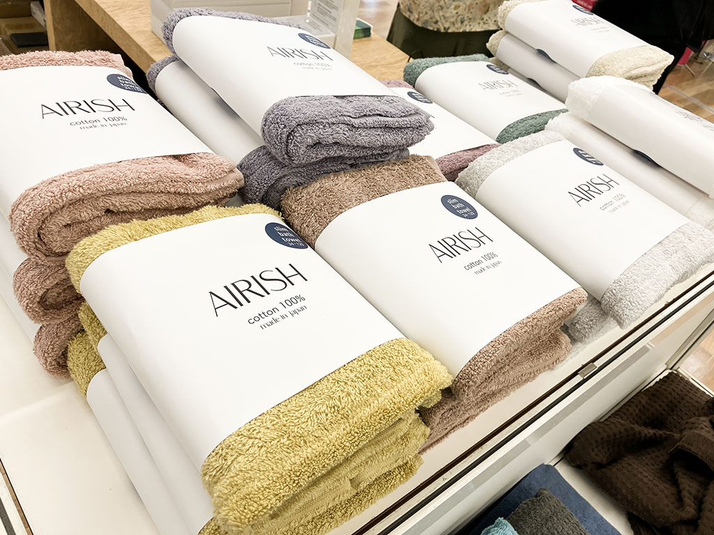 カラーバリエーションも多く、リピーター最多
バスタオルとしても使える「AIRISH」