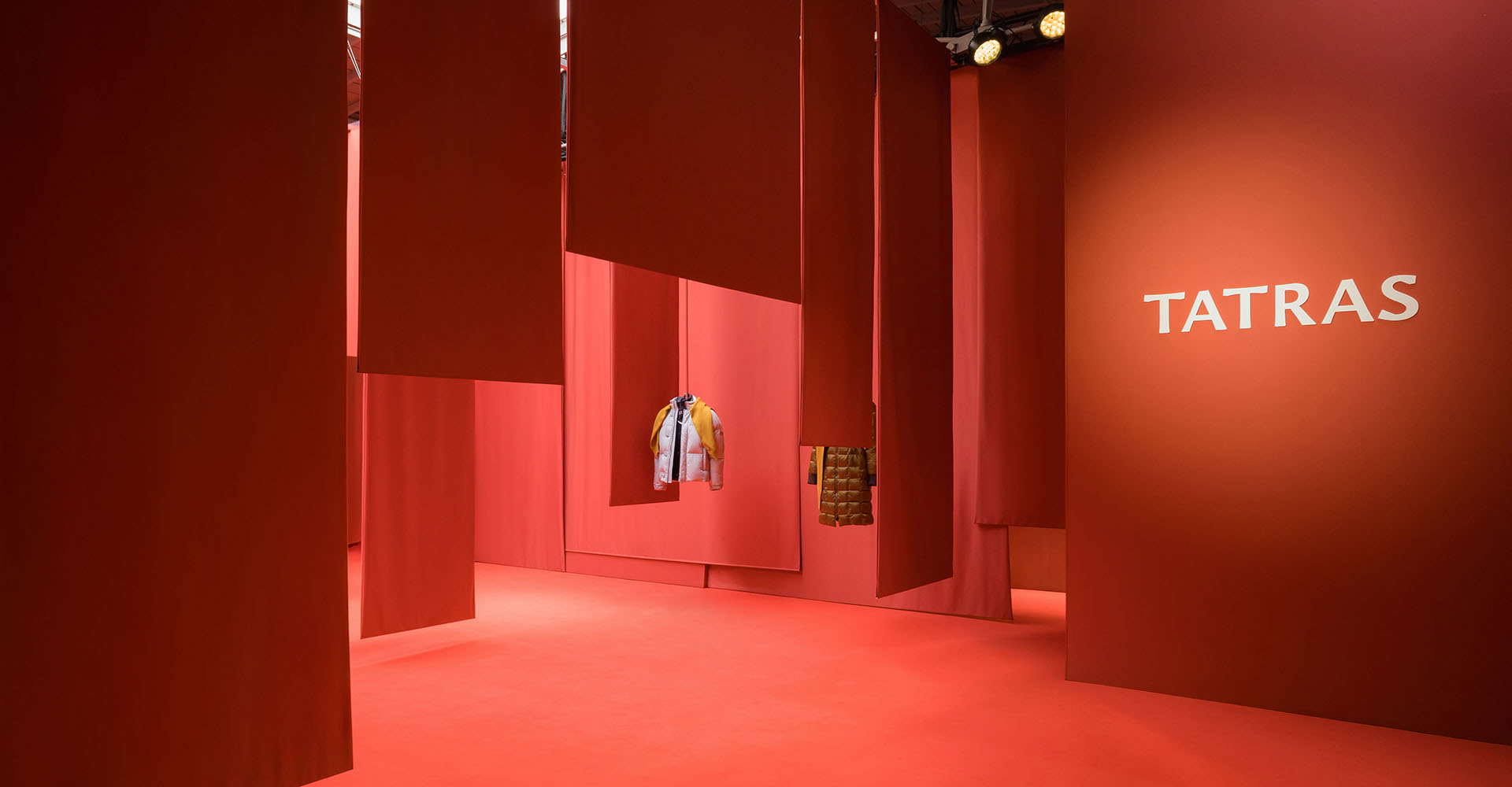 【パリで描く“進化”の地図】TATRAS 2026年秋冬コレクション・プレゼンテーション