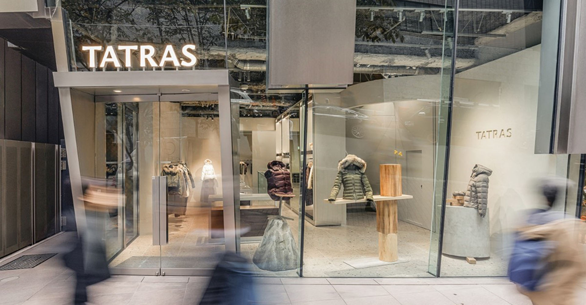 TATRASが東京・銀座に旗艦店をオープン